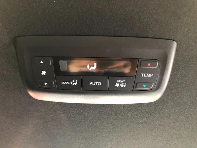 ステップワゴン ｅ：ＨＥＶスパーダ　全周囲カメラ　ナビ　クリアランスソナー　オートクルーズコントロール　レーンアシスト　衝突被害軽減システム　両側電動スライドドア　オートライト　ＬＥＤヘッドランプ　電動リアゲート　スマートキー（41枚目）