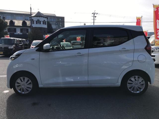 デイズ Ｓ　クリアランスソナー　衝突被害軽減システム　オートライト　キーレスエントリー　アイドリングストップ　電動格納ミラー　ベンチシート　ＣＶＴ　盗難防止システム　ＡＢＳ　ＥＳＣ　ＣＤ　衝突安全ボディ　エアコン（12枚目）