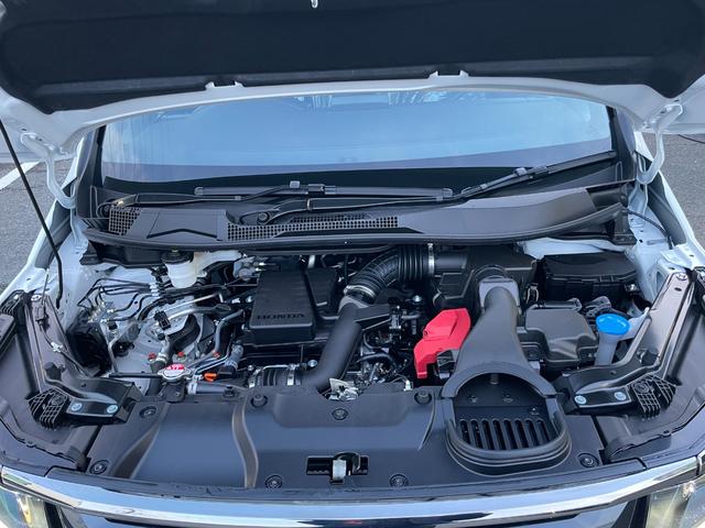 ステップワゴン スパーダ クリアランスソナー オートクルーズコントロール レーンアシスト 衝突被害軽減システム 両側電動スライドドア オートライト LEDヘッドランプ スマートキー 電動格納ミラー シートヒーター 3列シート(19枚目)