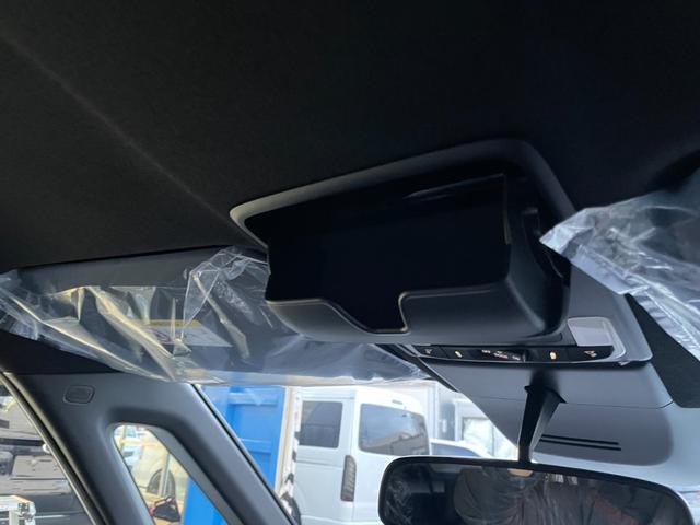 ステップワゴン スパーダ クリアランスソナー オートクルーズコントロール レーンアシスト 衝突被害軽減システム 両側電動スライドドア オートライト LEDヘッドランプ スマートキー 電動格納ミラー シートヒーター 3列シート(25枚目)