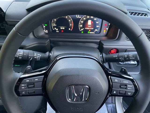 ステップワゴン スパーダ クリアランスソナー オートクルーズコントロール レーンアシスト 衝突被害軽減システム 両側電動スライドドア オートライト LEDヘッドランプ スマートキー 電動格納ミラー シートヒーター 3列シート(41枚目)