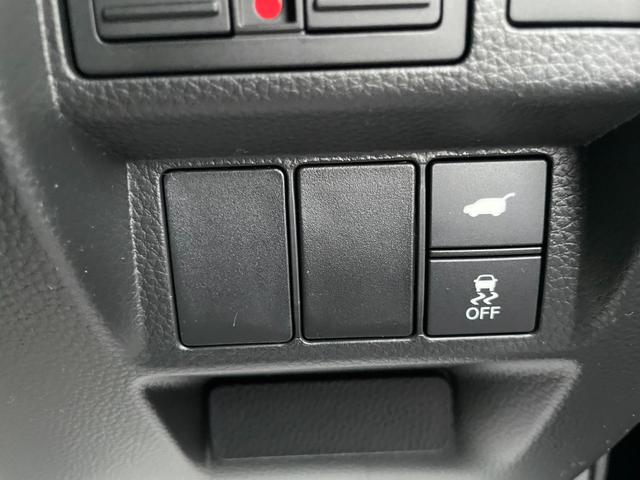 ステップワゴン スパーダ　クリアランスソナー　オートクルーズコントロール　レーンアシスト　衝突被害軽減システム　両側電動スライドドア　オートライト　ＬＥＤヘッドランプ　電動リアゲート　スマートキー　シートヒーター　３列シート（10枚目）