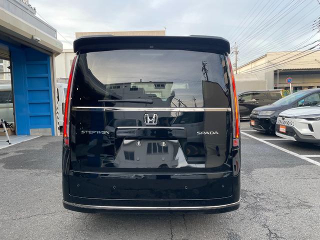 ステップワゴン スパーダ　クリアランスソナー　オートクルーズコントロール　レーンアシスト　衝突被害軽減システム　両側電動スライドドア　オートライト　ＬＥＤヘッドランプ　電動リアゲート　スマートキー　シートヒーター　３列シート（20枚目）