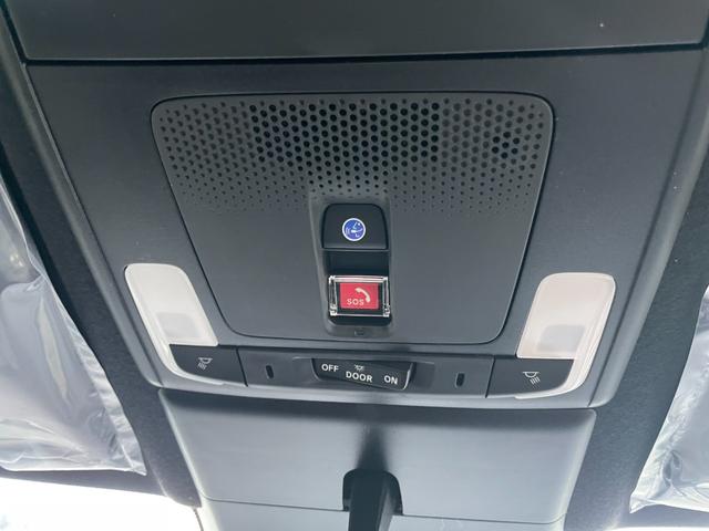 ステップワゴン スパーダ　クリアランスソナー　オートクルーズコントロール　レーンアシスト　衝突被害軽減システム　両側電動スライドドア　オートライト　ＬＥＤヘッドランプ　電動リアゲート　スマートキー　シートヒーター　３列シート（44枚目）