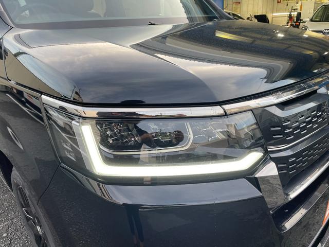 ステップワゴン スパーダ　クリアランスソナー　オートクルーズコントロール　レーンアシスト　衝突被害軽減システム　両側電動スライドドア　オートライト　ＬＥＤヘッドランプ　電動リアゲート　スマートキー　シートヒーター　３列シート（46枚目）