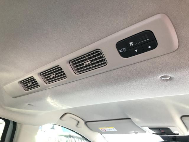 フリード エアー　ＥＸ　クリアランスソナー　オートクルーズコントロール　レーンアシスト　衝突被害軽減システム　両側電動スライドドア　ＬＥＤヘッドランプ　スマートキー　電動格納ミラー　シートヒーター　３列シート　ウォークスルー（16枚目）