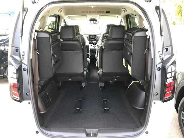 フリード エアー　ＥＸ　クリアランスソナー　オートクルーズコントロール　レーンアシスト　衝突被害軽減システム　両側電動スライドドア　ＬＥＤヘッドランプ　スマートキー　電動格納ミラー　シートヒーター　３列シート　ウォークスルー（37枚目）