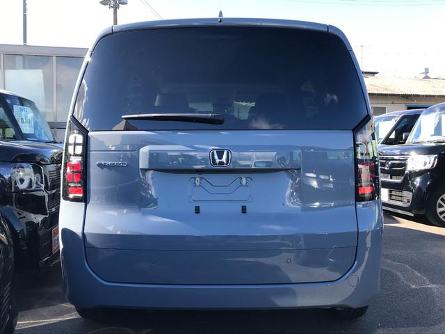 フリード エアー　ＥＸ　クリアランスソナー　オートクルーズコントロール　レーンアシスト　衝突被害軽減システム　両側電動スライドドア　ＬＥＤヘッドランプ　スマートキー　電動格納ミラー　シートヒーター　３列シート　ウォークスルー（21枚目）