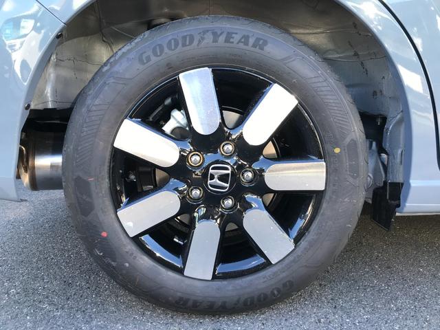 フリード エアー　ＥＸ　クリアランスソナー　オートクルーズコントロール　レーンアシスト　衝突被害軽減システム　両側電動スライドドア　ＬＥＤヘッドランプ　スマートキー　電動格納ミラー　シートヒーター　３列シート　ウォークスルー（25枚目）