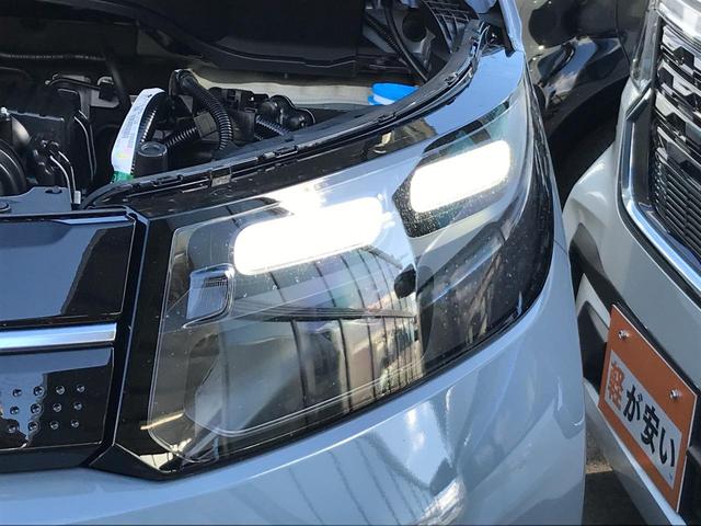 フリード エアー　ＥＸ　クリアランスソナー　オートクルーズコントロール　レーンアシスト　衝突被害軽減システム　両側電動スライドドア　ＬＥＤヘッドランプ　スマートキー　電動格納ミラー　シートヒーター　３列シート　ウォークスルー（28枚目）