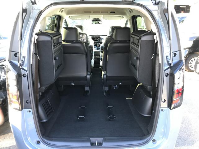 フリード エアー　ＥＸ　クリアランスソナー　オートクルーズコントロール　レーンアシスト　衝突被害軽減システム　両側電動スライドドア　ＬＥＤヘッドランプ　スマートキー　電動格納ミラー　シートヒーター　３列シート　ウォークスルー（44枚目）