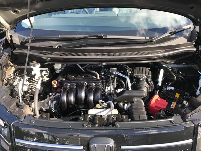 フリード エアー　ＥＸ　クリアランスソナー　オートクルーズコントロール　衝突被害軽減システム　両側電動スライドドア　オートライト　ＬＥＤヘッドランプ　スマートキー　電動格納ミラー　シートヒーター　３列シート　ウォークスルー（23枚目）