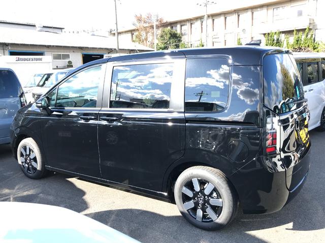 フリード エアー　ＥＸ　クリアランスソナー　オートクルーズコントロール　衝突被害軽減システム　両側電動スライドドア　オートライト　ＬＥＤヘッドランプ　スマートキー　電動格納ミラー　シートヒーター　３列シート　ウォークスルー（42枚目）