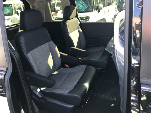 フリード エアー　ＥＸ　クリアランスソナー　オートクルーズコントロール　衝突被害軽減システム　両側電動スライドドア　オートライト　ＬＥＤヘッドランプ　スマートキー　電動格納ミラー　シートヒーター　３列シート　ウォークスルー（47枚目）