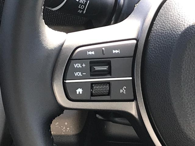 フリード エアー　ＥＸ　クリアランスソナー　オートクルーズコントロール　衝突被害軽減システム　両側電動スライドドア　オートライト　ＬＥＤヘッドランプ　スマートキー　電動格納ミラー　シートヒーター　３列シート　ウォークスルー（15枚目）