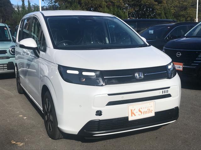 フリード エアー　ＥＸ　クリアランスソナー　オートクルーズコントロール　衝突被害軽減システム　両側電動スライドドア　オートライト　ＬＥＤヘッドランプ　スマートキー　電動格納ミラー　シートヒーター　３列シート　ウォークスルー（18枚目）