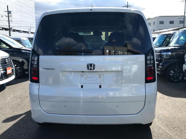 フリード エアー　ＥＸ　クリアランスソナー　オートクルーズコントロール　衝突被害軽減システム　両側電動スライドドア　オートライト　ＬＥＤヘッドランプ　スマートキー　電動格納ミラー　シートヒーター　３列シート　ウォークスルー（21枚目）