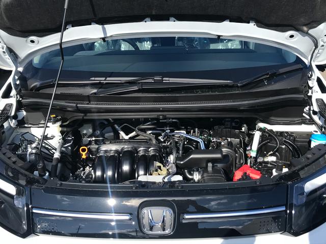 フリード エアー　ＥＸ　クリアランスソナー　オートクルーズコントロール　衝突被害軽減システム　両側電動スライドドア　オートライト　ＬＥＤヘッドランプ　スマートキー　電動格納ミラー　シートヒーター　３列シート　ウォークスルー（23枚目）