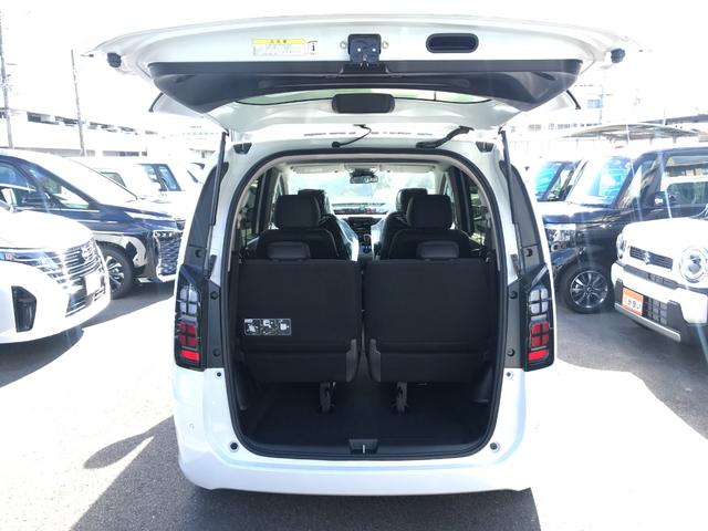 フリード エアー　ＥＸ　クリアランスソナー　オートクルーズコントロール　衝突被害軽減システム　両側電動スライドドア　オートライト　ＬＥＤヘッドランプ　スマートキー　電動格納ミラー　シートヒーター　３列シート　ウォークスルー（38枚目）