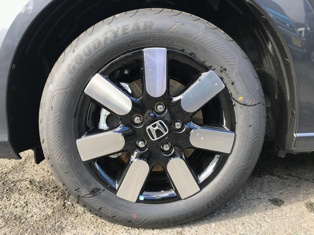 フリード エアー　ＥＸ　クリアランスソナー　オートクルーズコントロール　レーンアシスト　衝突被害軽減システム　両側電動スライドドア　オートライト　ＬＥＤヘッドランプ　スマートキー　アイドリングストップ　電動格納ミラー（32枚目）