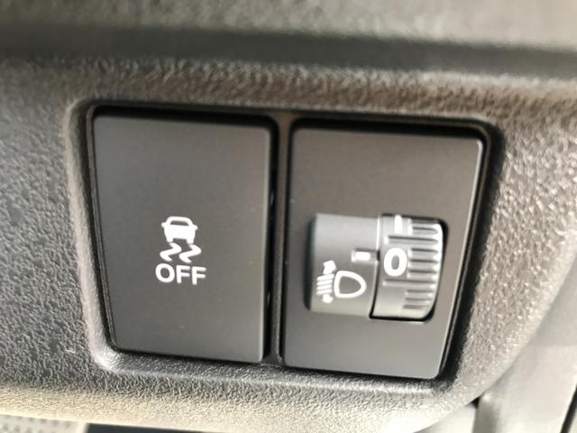 Ｎ－ＢＯＸカスタム ベースグレード　両側スライド・片側電動　クリアランスソナー　オートクルーズコントロール　レーンアシスト　衝突被害軽減システム　オートライト　ＬＥＤヘッドランプ　スマートキー　アイドリングストップ　電動格納ミラー（11枚目）