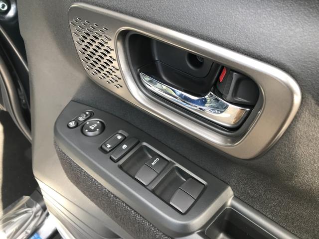 Ｎ－ＢＯＸカスタム ベースグレード　両側スライド・片側電動　クリアランスソナー　オートクルーズコントロール　レーンアシスト　衝突被害軽減システム　オートライト　ＬＥＤヘッドランプ　スマートキー　アイドリングストップ　電動格納ミラー（16枚目）