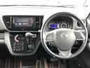 毎回座るフロントシート。運転席は必ず使用する部分ですので、座り心地が重要です！