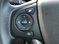 【ハンドルボタン】目線を大きくそらすことなくボタンの操作を行うことができるので、安全にも配慮できますね。 7