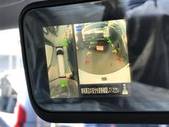 【全周囲カメラ】真上から車を見たようにモニターで確認ができる。是非実際の車で体感してみてください。 4