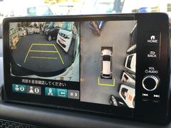 【全周囲カメラ】真上から車を見たようにモニターで確認ができる。是非実際の車で体感してみてください。 4