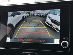 バックカメラも付いています。駐車の時に便利なのはもちろんの事、後方死角にいる子供たちに気が付くことができるので安心安全ですね 5