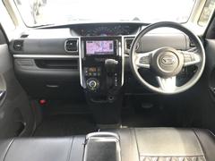 毎回座るフロントシート。運転席は必ず使用する部分ですので、座り心地が重要です！ 2