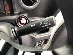 �ץå��奨�󥸥󥹥����ȥ����ƥࡢ���󥸥��ư����ߤ��󥿥å��ǹԤ����Ȥ��Ǥ��ޤ��� 4