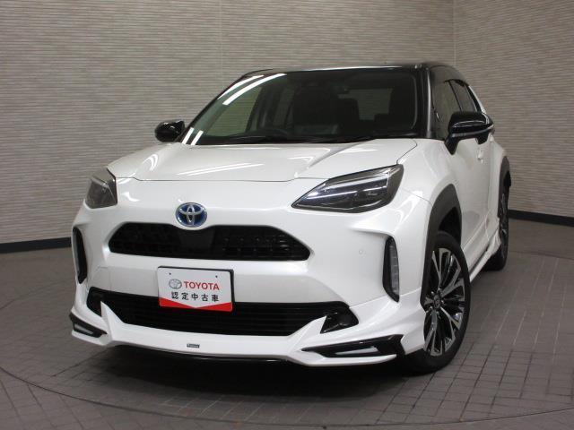 ヤリスクロス ハイブリッドＺ　Ｒカメラ　キーフリー　Ｎａｖｉ　１オーナ　ヘッドライトＬＥＤ　運転席パワーシート　クルーズコントロール　アルミホイール　パワーステアリング　オートエアコン　盗難防止装置　ＥＴＣ　メモリナビ　エアバッグ（4枚目）