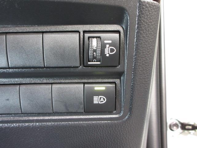 ヤリスクロス ハイブリッドＺ　Ｒカメラ　キーフリー　Ｎａｖｉ　１オーナ　ヘッドライトＬＥＤ　運転席パワーシート　クルーズコントロール　アルミホイール　パワーステアリング　オートエアコン　盗難防止装置　ＥＴＣ　メモリナビ　エアバッグ（13枚目）
