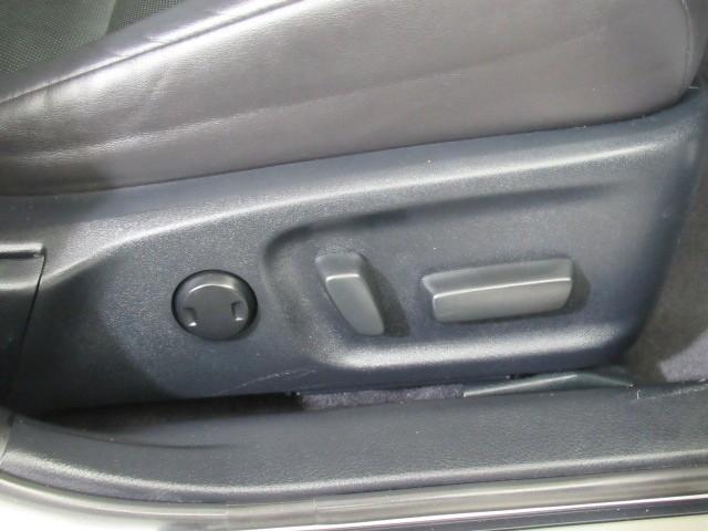 クラウンハイブリッド アスリートS J-フロンティア 革 地デジ クルコン LEDヘッドライト アルミホイール 電動シート 盗難防止装置 ETC車載器 キーレス ABS ナビ&TV メモリーナビ ドラレコ 横滑り防止機能 DVD バックカメラ エアコン(11枚目)