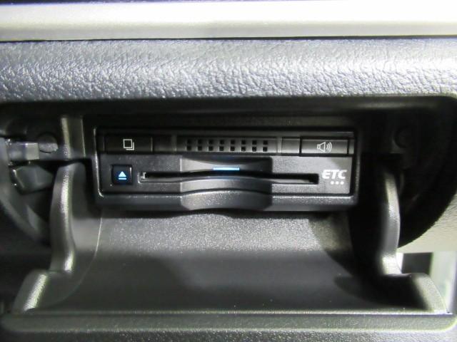 クラウンハイブリッド アスリートS J-フロンティア 革 地デジ クルコン LEDヘッドライト アルミホイール 電動シート 盗難防止装置 ETC車載器 キーレス ABS ナビ&TV メモリーナビ ドラレコ 横滑り防止機能 DVD バックカメラ エアコン(12枚目)