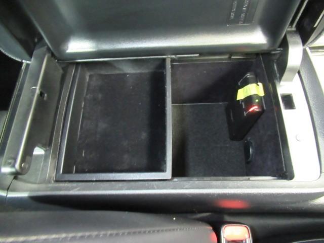 クラウンハイブリッド アスリートS J-フロンティア 革 地デジ クルコン LEDヘッドライト アルミホイール 電動シート 盗難防止装置 ETC車載器 キーレス ABS ナビ&TV メモリーナビ ドラレコ 横滑り防止機能 DVD バックカメラ エアコン(26枚目)