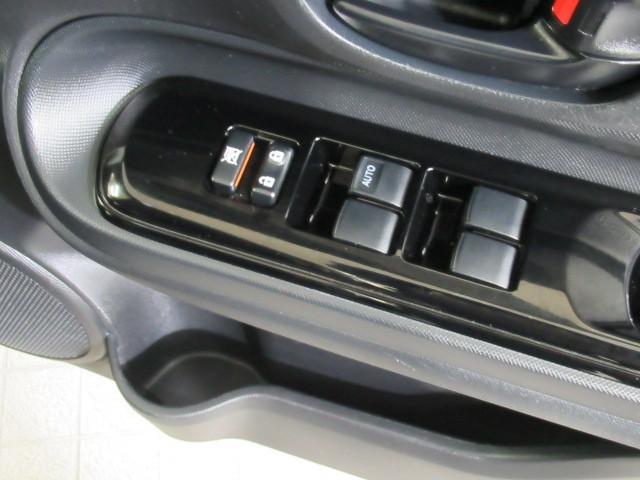アクア Ｓスタイルブラック　バックモニタ－　ナビＴＶ　イモビライザー　ＬＥＤライト　スマートキープッシュスタート　ＥＴＣ付き　Ｗエアバッグ　キーフリ　メモリーナビゲーション　横滑り防止装置付き　１セグ　フルオートエアコン　ＡＢＳ（10枚目）