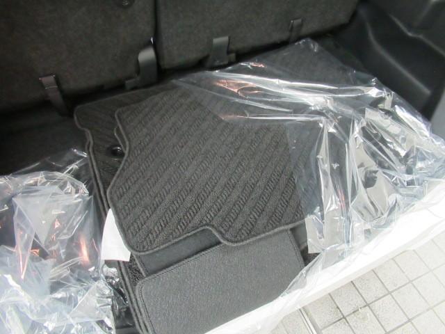 ルーミー カスタムＧ－Ｔ　助手席エアバック　両側オートスライドドア　スマートキープッシュスタート　ＬＥＤライト　横滑り防止機能　クルコン　ＥＴＣ付　アルミホイール　キーレス　ＤＶＤ　ナビ＆ＴＶ　セキュリティ　エアバッグ　ＡＢＳ（24枚目）