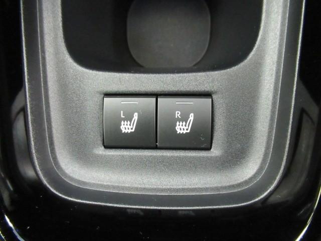 アクア ＧＲスポーツ　スマートキー＆プッシュスタート　イモビライザー　ナビ　ＬＥＤライト　衝突軽減ブレーキ　ワンオーナー車　ＡＣ１００Ｖ　クルコン　メモリナビ　横滑り防止装置　オートエアコン　キーレス　ＥＴＣ　Ｗエアバッグ（22枚目）