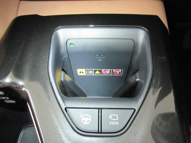 クラウンスポーツ Ｚ　ムーンルーフ　ＡＷＤ　フルセグテレビ　１オーナー　ＥＴＣ車載器　ＴＶナビ　クルコン　横滑り防止装置　エアバッグ　本革　ＡＣ１００Ｖ　メモリナビ　ドラレコ　キーレス　盗難防止装置　ＡＢＳ　アルミ（24枚目）