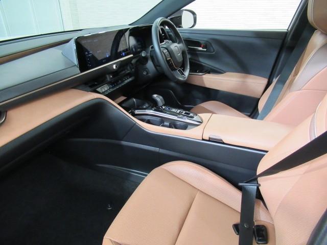 クラウンスポーツ Ｚ　ムーンルーフ　ＡＷＤ　フルセグテレビ　１オーナー　ＥＴＣ車載器　ＴＶナビ　クルコン　横滑り防止装置　エアバッグ　本革　ＡＣ１００Ｖ　メモリナビ　ドラレコ　キーレス　盗難防止装置　ＡＢＳ　アルミ（35枚目）
