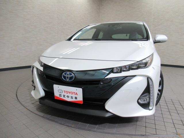 プリウスＰＨＶ Ｓセーフティプラス　横滑り防止装置　クルーズコントロール　１オーナー　ナビＴＶ　地デジＴＶ　キーフリー　スマートキー　ＤＶＤ　ＬＥＤライト　ＥＴＣ車載器　アルミホイール　イモビ　ＡＡＣ　ＡＢＳ　メモリーナビ　エアバッグ（7枚目）