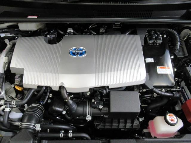 プリウスＰＨＶ Ｓセーフティプラス　横滑り防止装置　クルーズコントロール　１オーナー　ナビＴＶ　地デジＴＶ　キーフリー　スマートキー　ＤＶＤ　ＬＥＤライト　ＥＴＣ車載器　アルミホイール　イモビ　ＡＡＣ　ＡＢＳ　メモリーナビ　エアバッグ（31枚目）