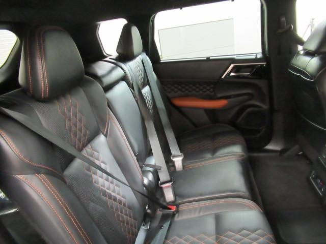 アウトランダーＰＨＥＶ Ｐ　横滑り防止　ワンオーナ　デュアルエアコン　１００Ｖ　ＥＴＣ車載器　フルセグＴＶ　パワーシート　ＬＥＤヘッドライト　４ＷＤ　メモリーナビ　ＡＢＳ　Ｂカメ　アルミ　オートクルーズコントロール　キーレス（27枚目）