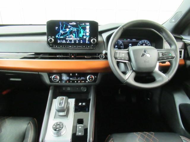 アウトランダーＰＨＥＶ Ｐ　横滑り防止　ワンオーナ　デュアルエアコン　１００Ｖ　ＥＴＣ車載器　フルセグＴＶ　パワーシート　ＬＥＤヘッドライト　４ＷＤ　メモリーナビ　ＡＢＳ　Ｂカメ　アルミ　オートクルーズコントロール　キーレス（28枚目）