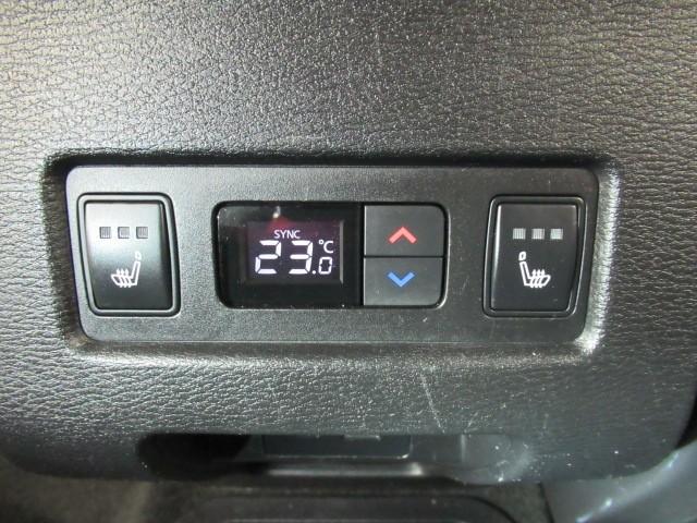 アウトランダーＰＨＥＶ Ｐ　横滑り防止　ワンオーナ　デュアルエアコン　１００Ｖ　ＥＴＣ車載器　フルセグＴＶ　パワーシート　ＬＥＤヘッドライト　４ＷＤ　メモリーナビ　ＡＢＳ　Ｂカメ　アルミ　オートクルーズコントロール　キーレス（29枚目）