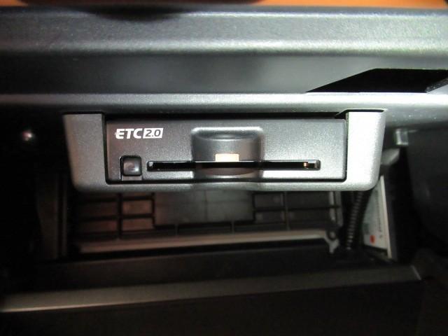 アウトランダーＰＨＥＶ Ｐ　横滑り防止　ワンオーナ　デュアルエアコン　１００Ｖ　ＥＴＣ車載器　フルセグＴＶ　パワーシート　ＬＥＤヘッドライト　４ＷＤ　メモリーナビ　ＡＢＳ　Ｂカメ　アルミ　オートクルーズコントロール　キーレス（37枚目）