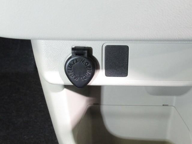 パッソ X ETC車載器 デュアルエアバッグ i-stop エアコン 盗難防止装置 ABS 横滑り防止機能 キーフリーシステム メモリナビ パワーウィンドウ パワーステアリング スマートキー エアバッグ(20枚目)